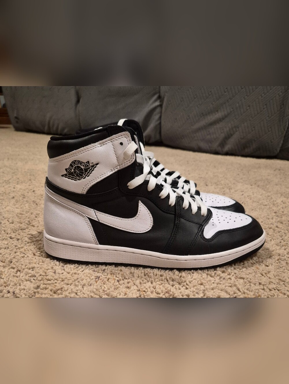 Jordan 1 High - Picture 2 of 6